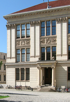 Das Melanchthonianum am Universit&auml;splatz.